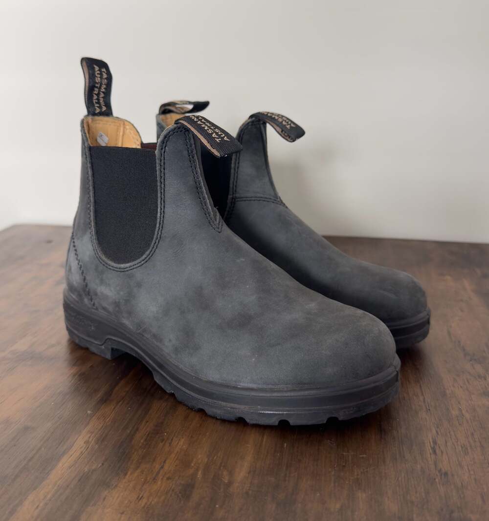 Blundstone 587 Classic Chelsea Boots Rustic Black Leather